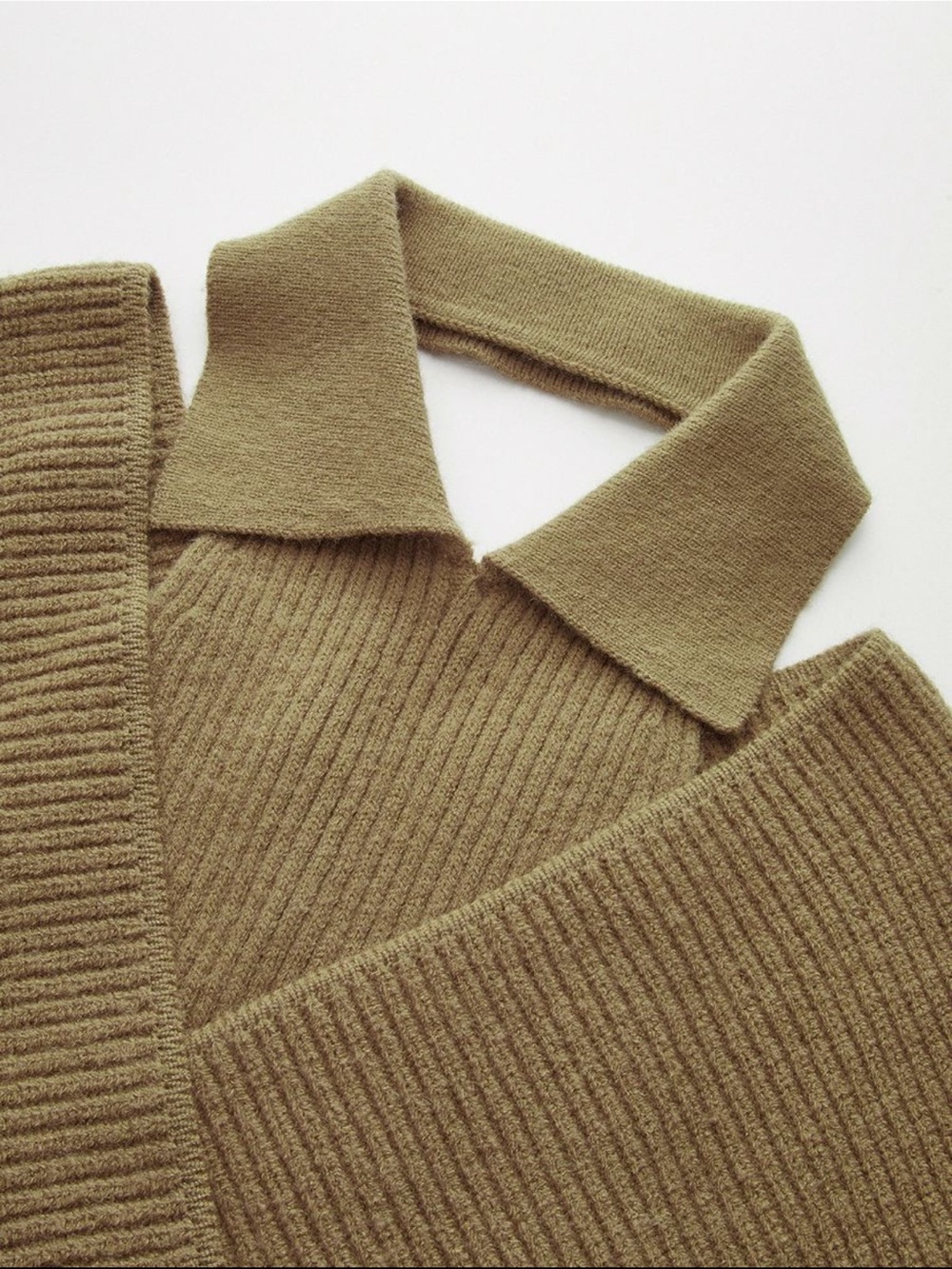 Cutout-Collar Ribbed Sweater - Picture 4 of 5